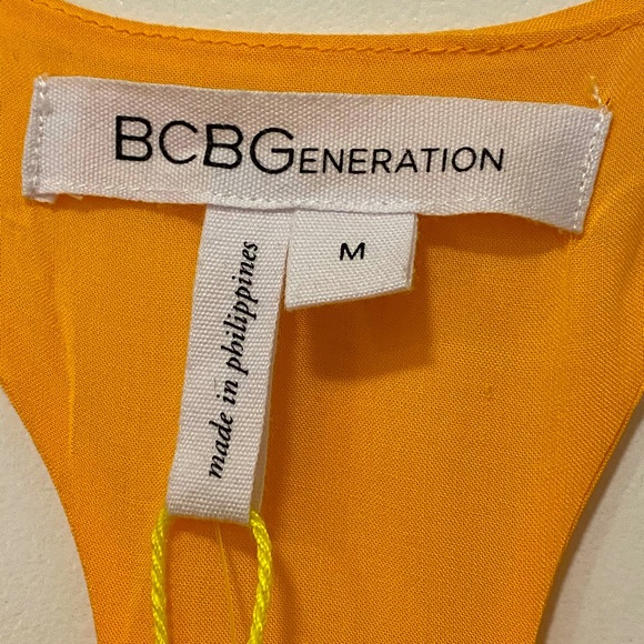 BCBGeneration Short Summer Dress Coral & Orange NWT Medium - Picture 4 of 11